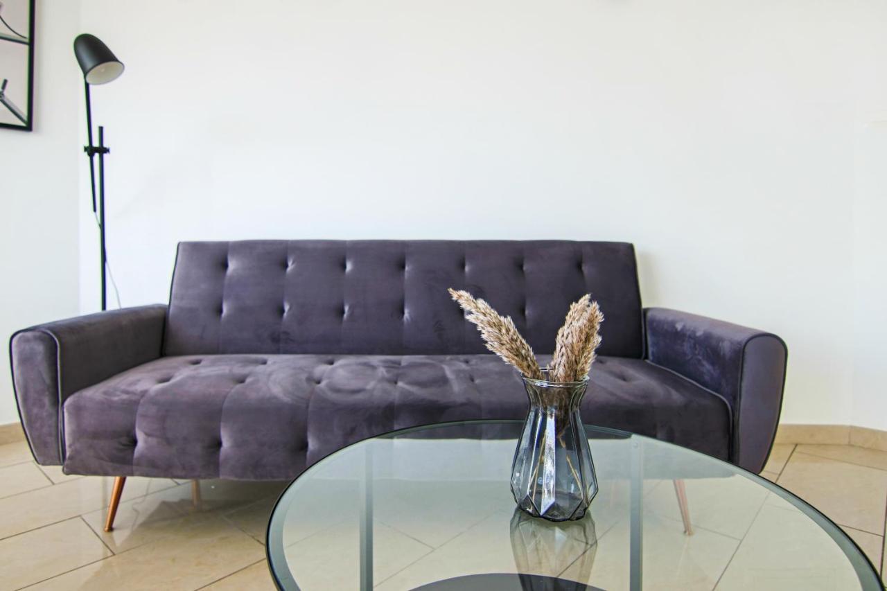 Phaedrus Living Seaside Junior Suite Lighthouse 63 Paphos Exterior photo